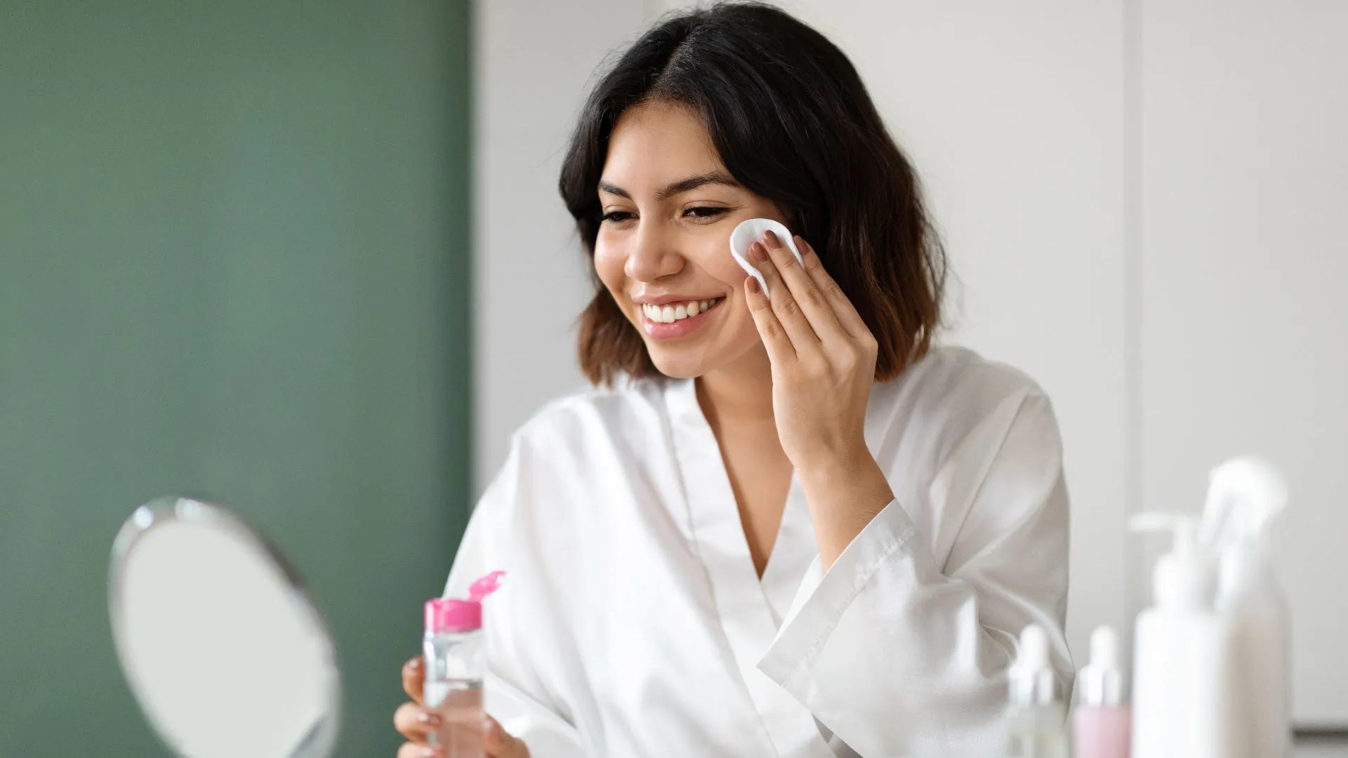 Кому подходит мицеллярная вода?